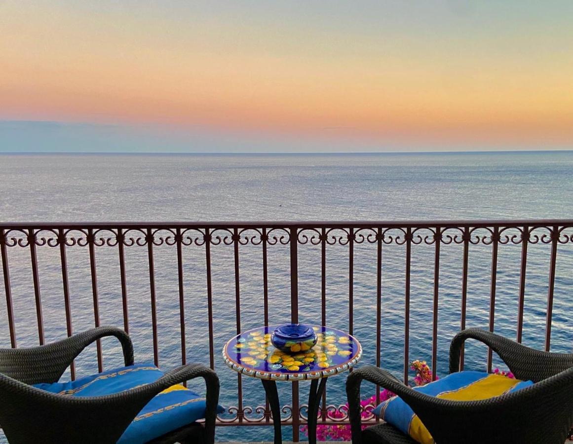 Villa Le Baste Фуроре Екстериор снимка