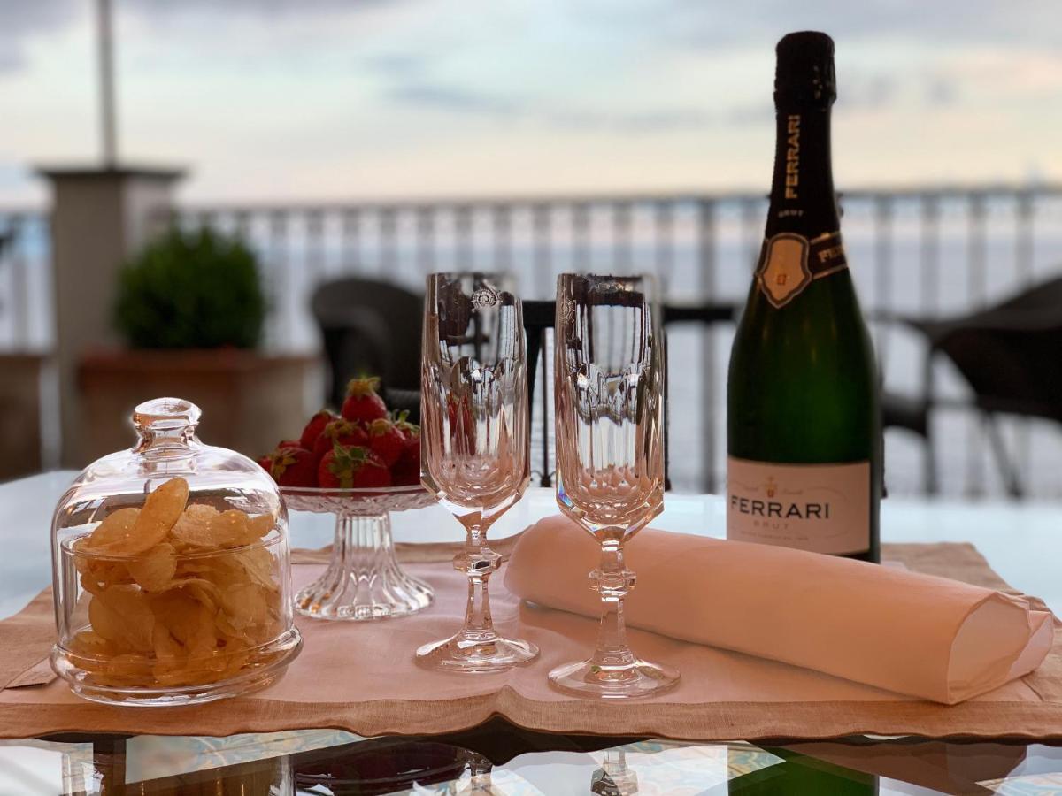 Villa Le Baste Фуроре Екстериор снимка