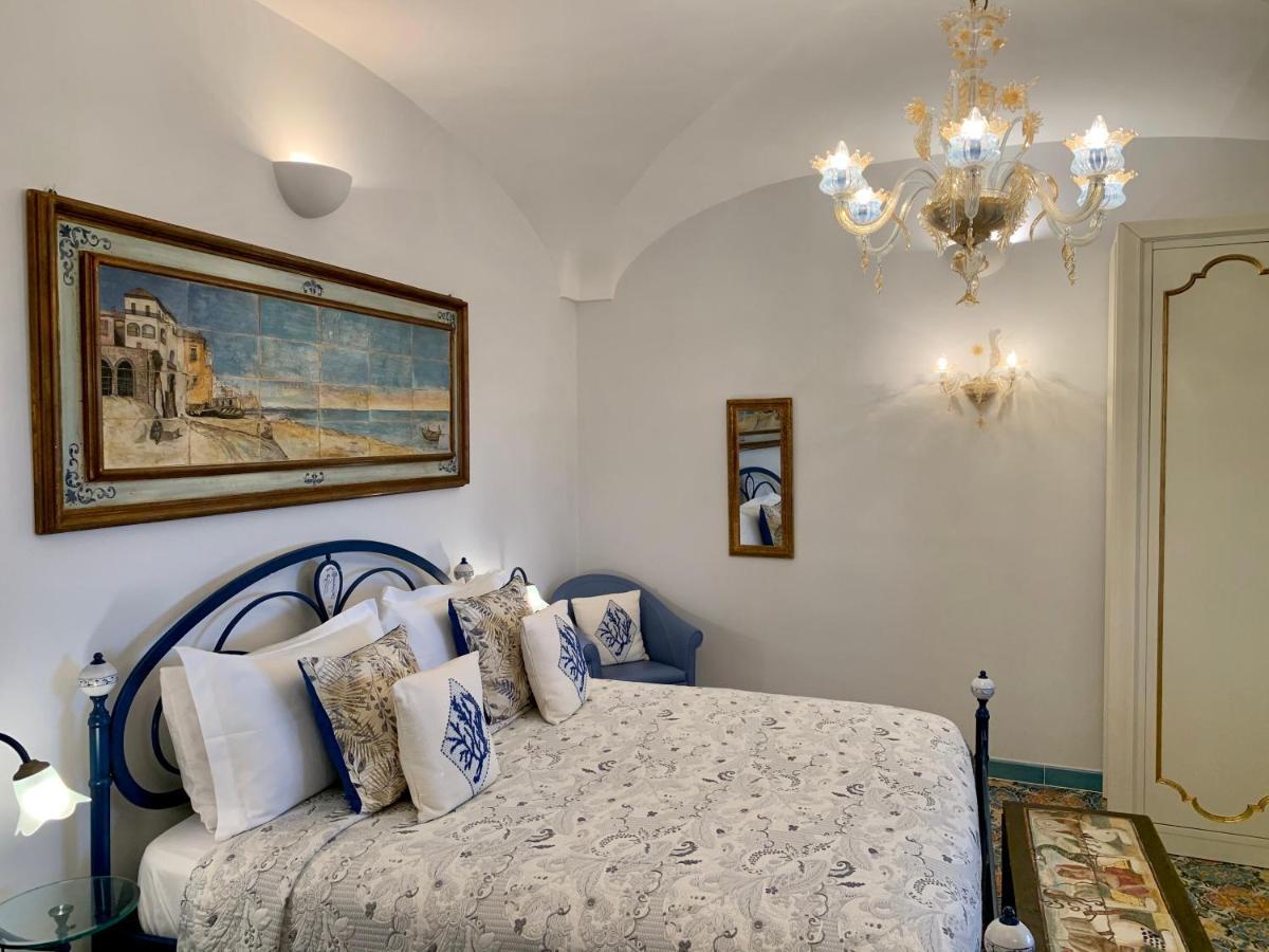 Villa Le Baste Фуроре Екстериор снимка