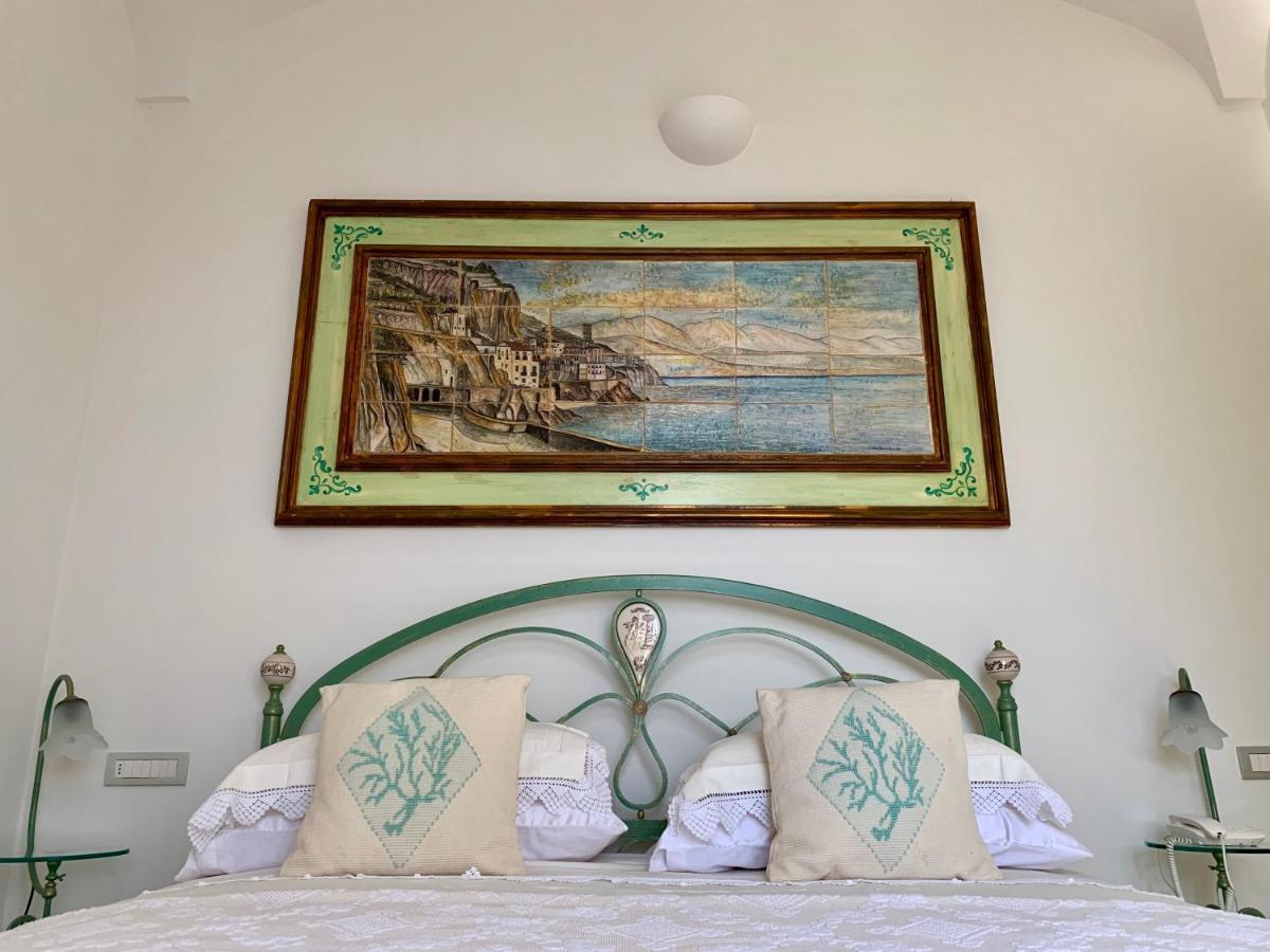 Villa Le Baste Фуроре Екстериор снимка