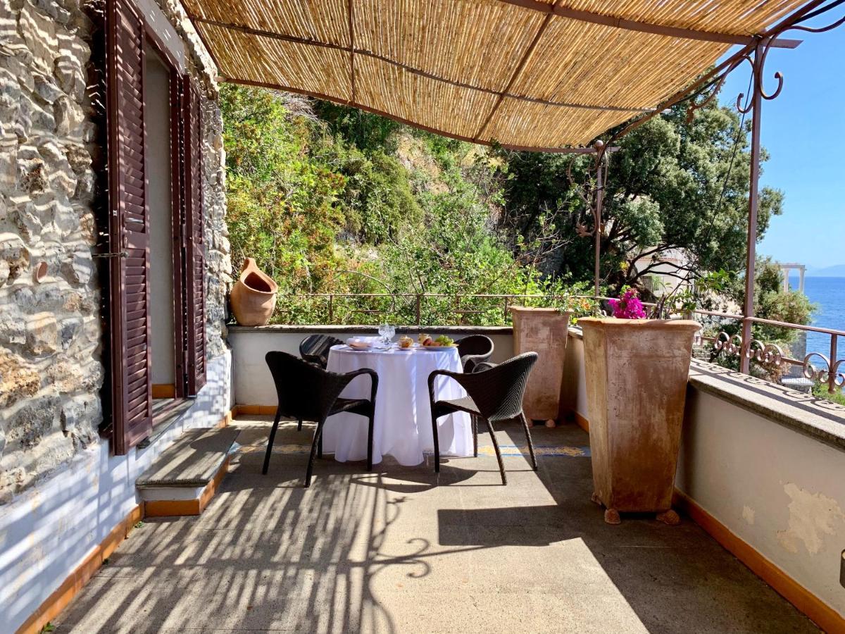 Villa Le Baste Фуроре Екстериор снимка